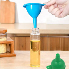 4237 Silicone Funnel For Pouring Oil Sauce Water Juice And Small Food-grainsfood Grade Silicone Funnel (1 Pc Green)